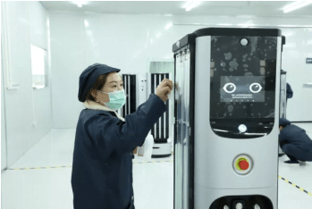 深兰科技携“机器人战队“登陆上交会